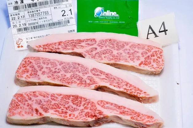 Suon-khong-xuong-bo-wagyu-nhat-ban-a4.jpg