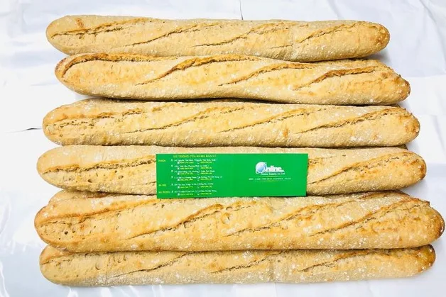 Banh-my-nguyen-cam-phap.jpg