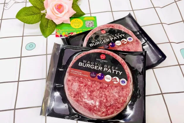 Thit-bo-xay-wagyu-uc.jpg